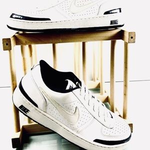 Vintage Nike Men Sneakers Size 14